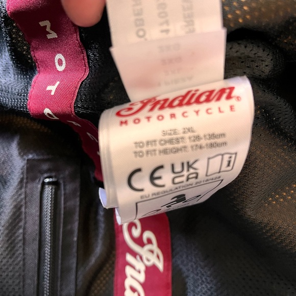 Indian Motorcycle - Black Leather Jacket - Picture 13 of 15